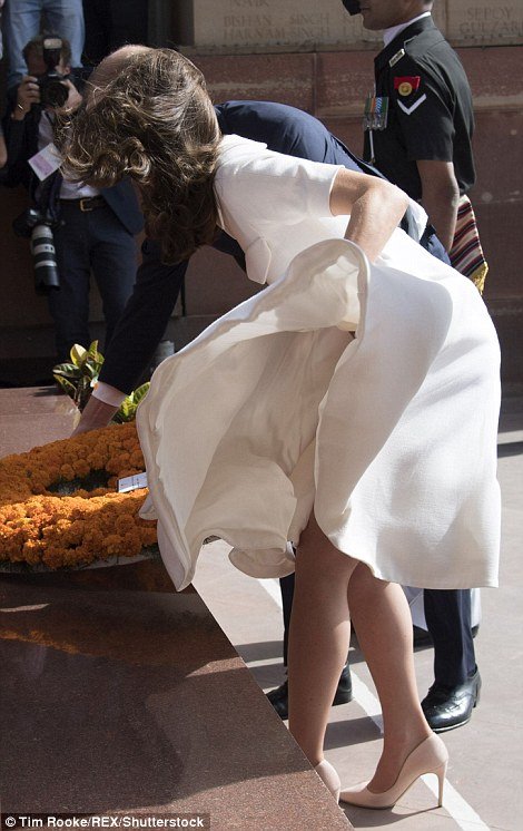 Η Κέιτ Μίντλετον ως άλλη Μέριλιν -Το φόρεμα στον αέρα [εικόνες] | iefimerida.gr 3