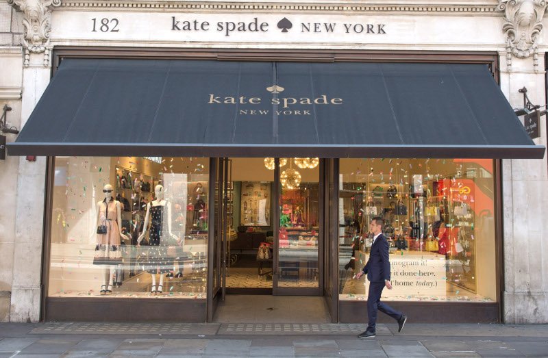 Οι σταρ θρηνούν για την Kate Spade –Την λάτρευαν Μίντλετον, Πάλτροου, Ρόμπερτς [εικόνες] | iefimerida.gr 0