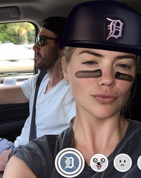 Αρραβωνιάστηκε η Κέιτ Απτον -Το ανακοίνωσε στο Met Gala [εικόνες] | iefimerida.gr 2