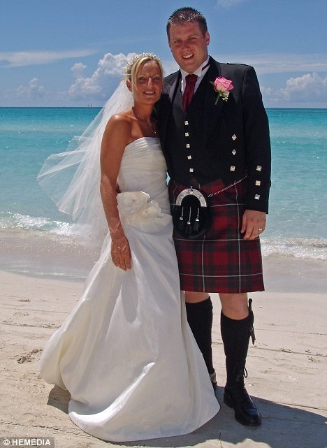 «Ή θα πάρεις 20 κιλά, ή ο γάμος ακυρώνεται» [εικόνες] | iefimerida.gr 0