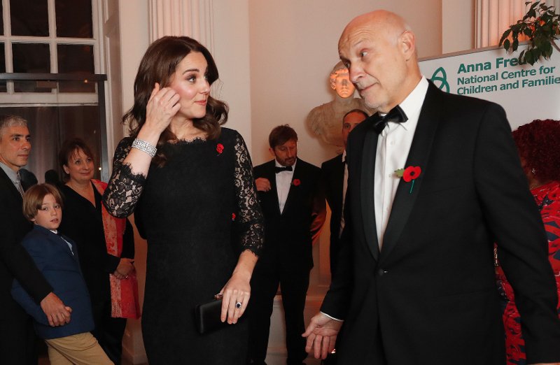 Η Κέιτ Μίντλετον φόρεσε φόρεμα που είχε βάλει πριν η Μέγκαν Μαρκλ [εικόνες] | iefimerida.gr 1