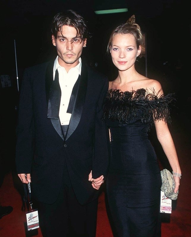 Κέιτ Μος & Τζόνι Ντεπ: Σεξ, ναρκωτικά και ροκ εν ρολ -Μια σχέση πάθους [εικόνες] | iefimerida.gr 4