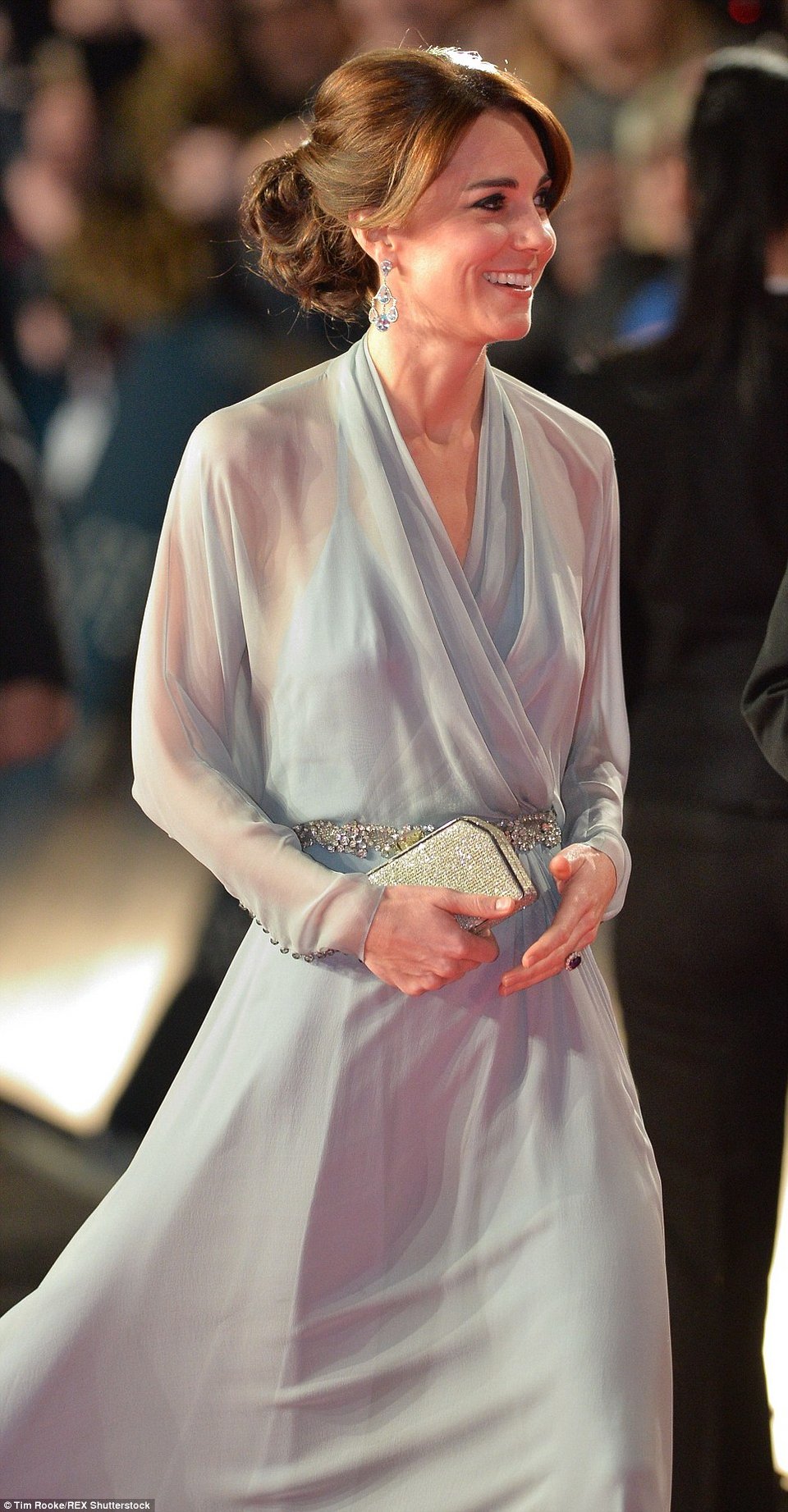 Η τολμηρή εμφάνιση της Κέιτ Μίντλετον που συζητήθηκε [εικόνες] | iefimerida.gr 0