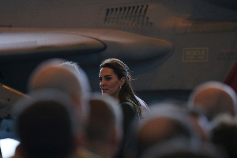 Το δώρο που πήρε από την Κύπρο η Κέιτ Μίντλετον για τον πρίγκιπα Τζορτζ [εικόνες] | iefimerida.gr 2