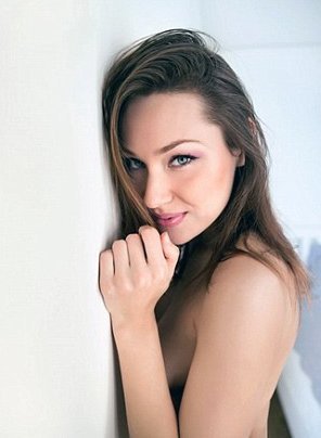 Ενας 16χρονος κέρδισε διαμονή ενός μήνα με πορνοστάρ - Το πιο περίεργο δώρο [εικόνες] | iefimerida.gr 1