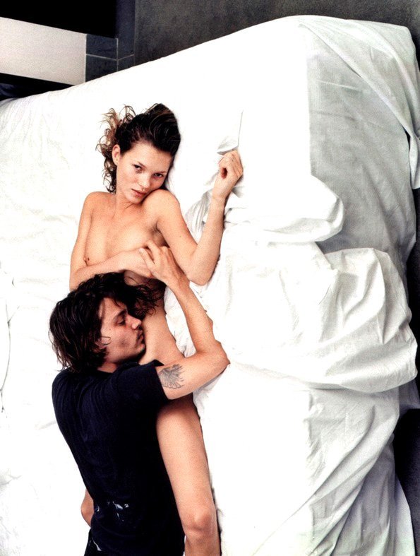 Κέιτ Μος & Τζόνι Ντεπ: Σεξ, ναρκωτικά και ροκ εν ρολ -Μια σχέση πάθους [εικόνες] | iefimerida.gr 12