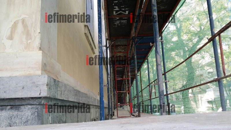 «Καθαρό» Πολυτεχνείο: Το κόλπο για να μην ξαναγίνουν γκράφιτι στη μάντρα του ιδρύματος [εικόνες] | iefimerida.gr 3