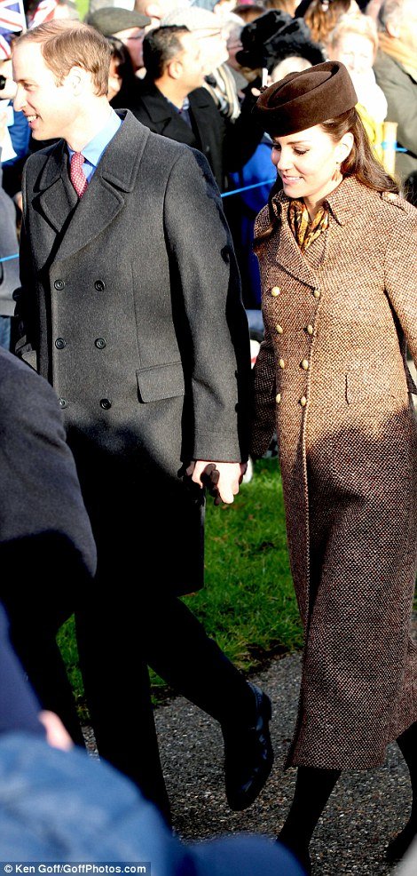 Πού άφησε τον πρίγκιπα Τζορτζ Χριστουγεννιάτικα η Κέιτ; -Η εντυπωσιακή εμφάνιση στην εκκλησία της Μαρίας Μαγδαληνής [εικόνες] | iefimerida.gr 0