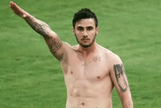 Γιατί καλλιτέχνες και αθλητές φλερτάρουν με το ναζισμό:  δόξα, χρήμα, αναγνωρισιμότητα [εικόνες] | iefimerida.gr 4