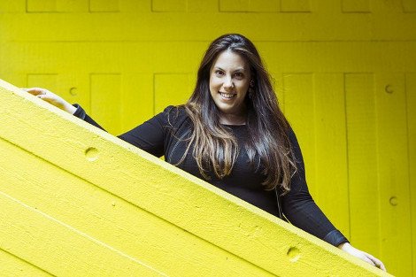 Το success story της Ελληνίδας σχεδιάστριας Μαίρης Κατράτζου -Τα ψυχεδελικά φορέματά της που φορούν όλες οι σταρ του Χόλιγουντ [εικόνες] | iefimerida.gr 1