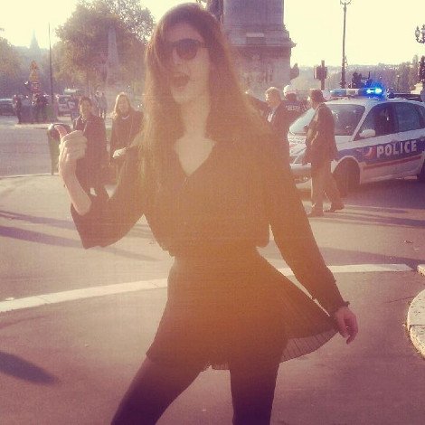 Eλληνίδα καλλονή που κάνει θραύση στις διεθνείς πασαρέλες καθόταν στο ίδιο θρανίο με τον Γουίλιαμ και την Κέιτ -Τι λέει για το ειδύλλιό τους [εικόνες] | iefimerida.gr 4