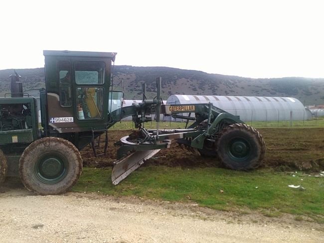 Ιωάννινα: Στην Κόνιτσα οι πρώτοι 150 πρόσφυγες -Μπουλντόζες του στρατού ετοιμάζουν το αεροδρόμιο Κατσικά [εικόνες] | iefimerida.gr 0