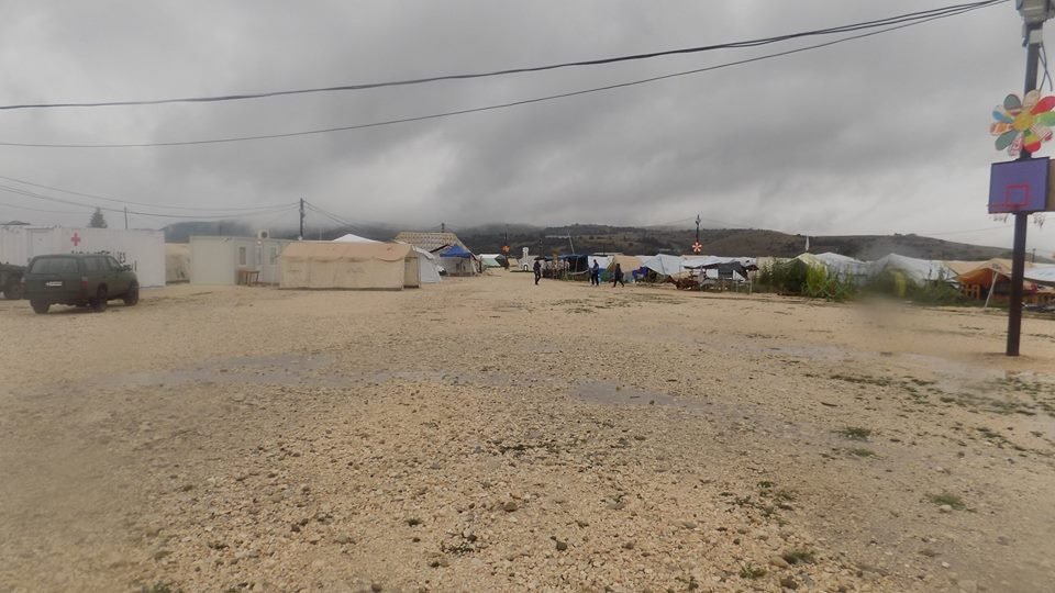 «Βούλιαξε» και ο προσφυγικός καταυλισμός στα Ιωάννινα -Πλημμύρισαν οι σκηνές [εικόνες] | iefimerida.gr 6