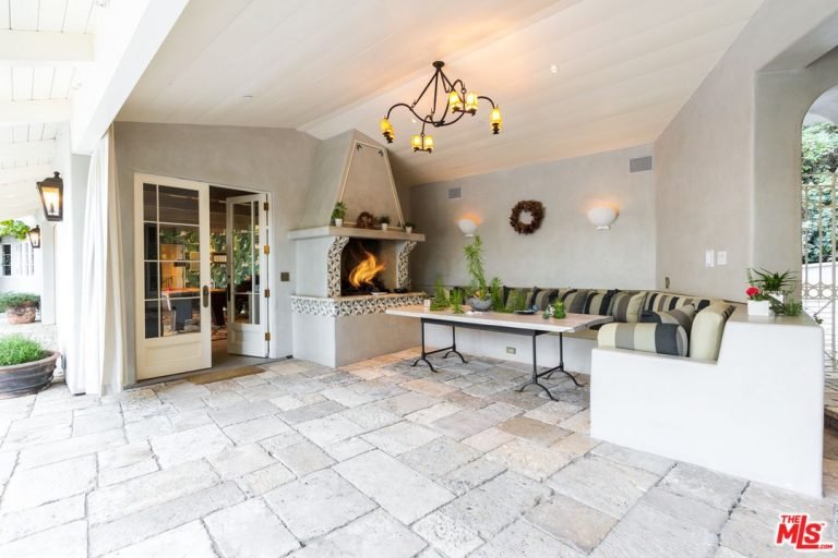 Το ονειρικό εξοχικό σπίτι, με τα ρωμαϊκά λουτρά, της Κέιτι Πέρι -Το πουλάει για 9,5 εκατ. ευρώ [εικόνες] | iefimerida.gr 3