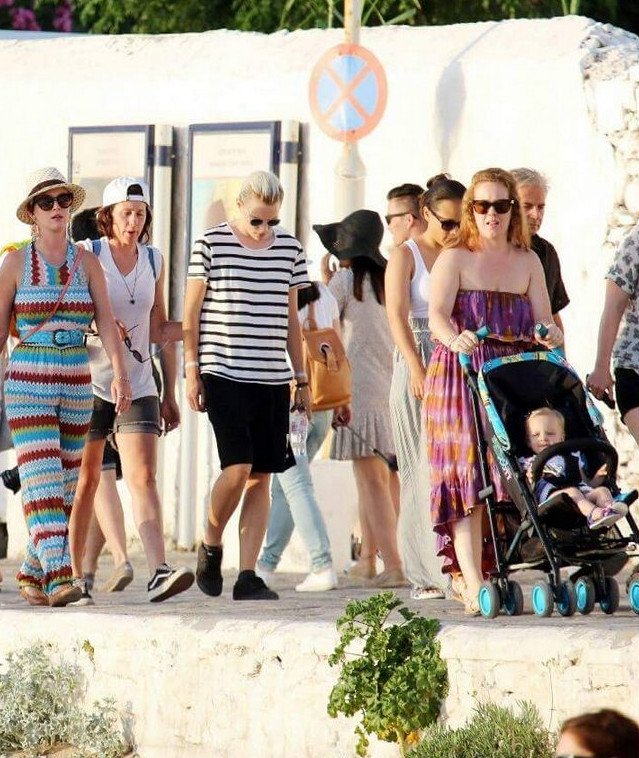 Στη Μύκονο η Κέιτι Πέρι [εικόνες] | iefimerida.gr 7