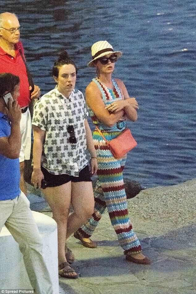 Στη Μύκονο η Κέιτι Πέρι [εικόνες] | iefimerida.gr 5