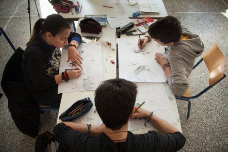 «Ο Καβάφης πάει σχολείο»: Εκθεση με έργα μαθητών με αφορμή το έργο του μεγάλου ποιητή [εικόνες] | iefimerida.gr 2