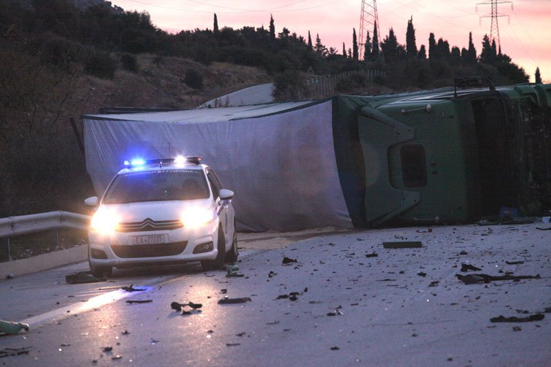 Τραγωδία στην Εγνατία -Τρεις άνθρωποι απανθρακώθηκαν σε τροχαίο δυστύχημα [εικόνες] | iefimerida.gr 6