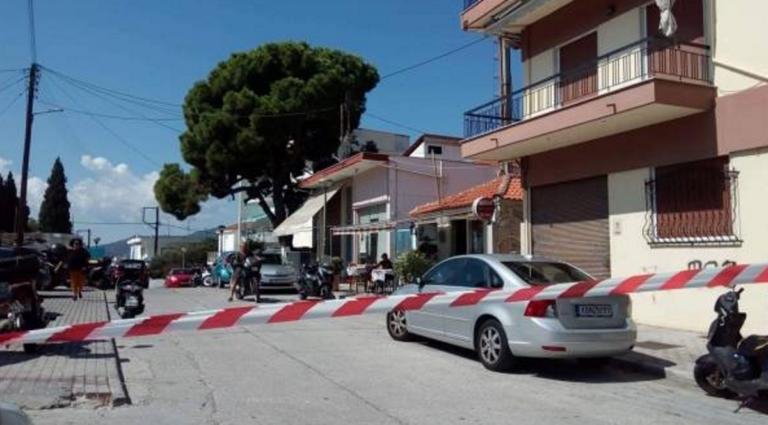 Φονικό στην Καβάλα: Βρέθηκαν νεκροί δύο ηλικιωμένοι -Ανακρίνεται ο εγγονός τους | iefimerida.gr 0