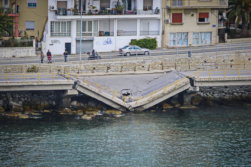 Η δεύτερη κατάρρευση γέφυρας στην περιοχή