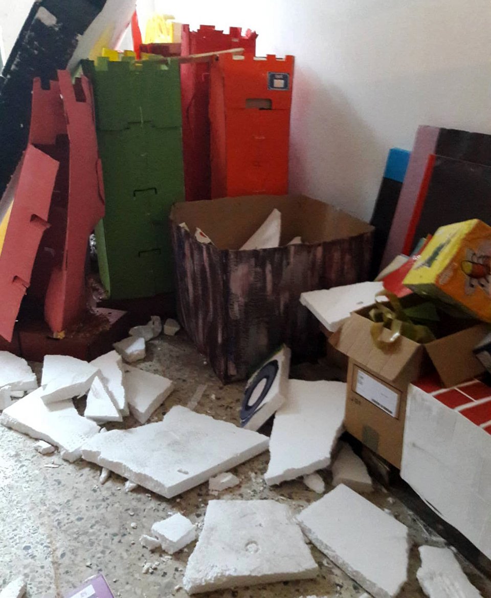 Εσπασαν τα πάντα με μανία