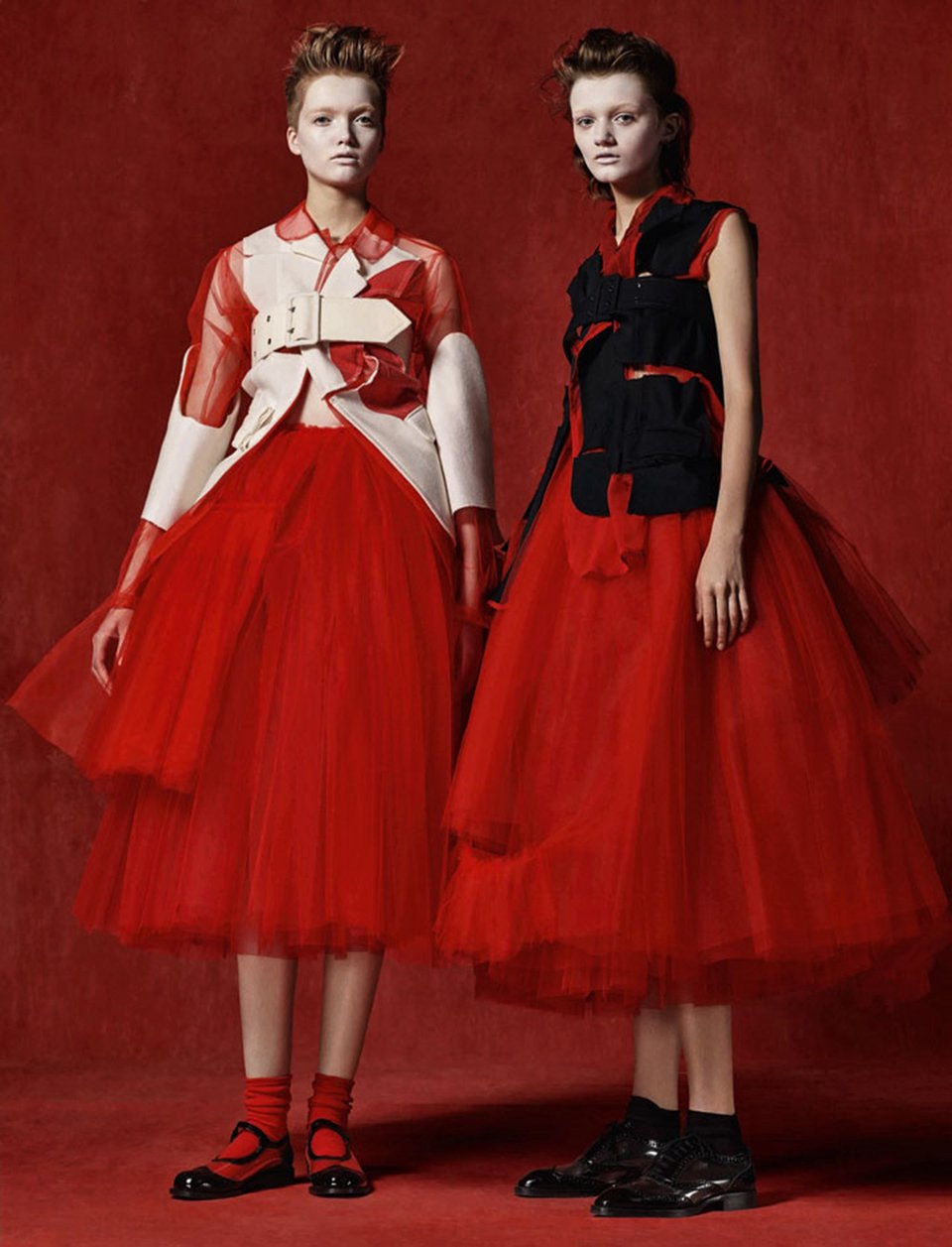 Τα πρωτοποριακά ρούχα της 74χρονης Καβακούμπο στο MET Museum -Σαν γλυπτά [εικόνες & βίντεο]  | iefimerida.gr 0