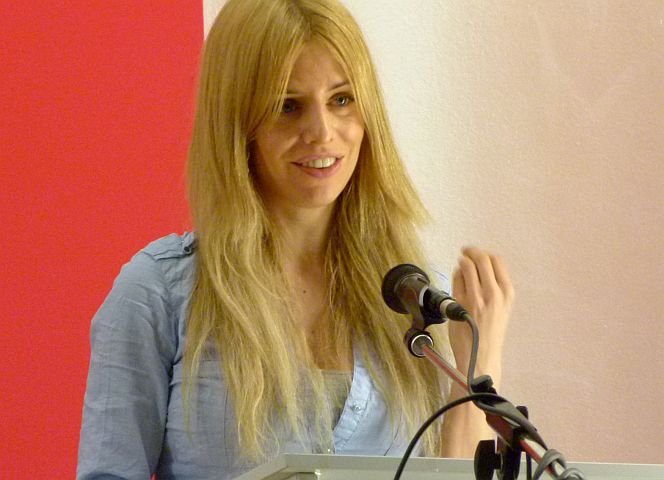 Πανέμορφη Σουηδέζα δημοσιογράφος περιγράφει πώς είδε και τι άκουσε από τον Αλέξη Τσίπρα [εικόνες] | iefimerida.gr 1