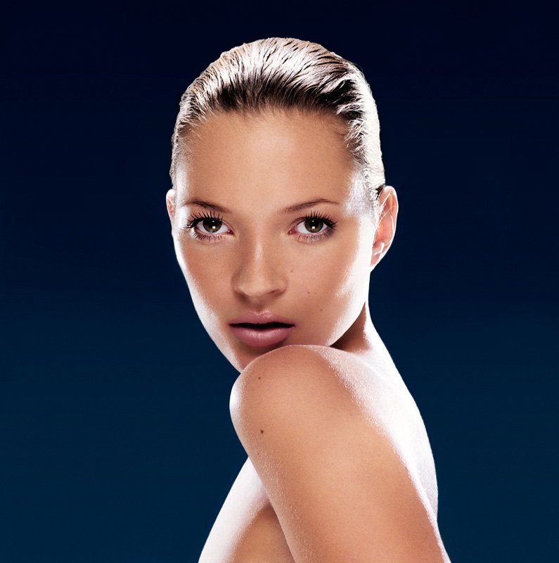 Κέιτ Μος: Η σαραντάρα που μοιάζει εικοσάρα αποκαλύπτει το μυστικό της νιότης [εικόνες]  | iefimerida.gr 1