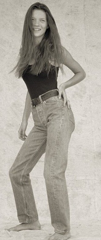 Η πρώτη φωτογράφιση της Κέιτ Μος -14 ετών χωρίς μακιγιάζ και επεξεργασία [εικόνες]  | iefimerida.gr 2