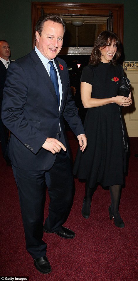 Αντέγραψε και το ύφος της Νταϊάνα: Φόρεσε τα ίδια ρούχα, ήταν σκυθρωπή -«Θλιμμένη πριγκίπισσα» και η Κέιτ Μίντλετον [εικόνες] | iefimerida.gr 10