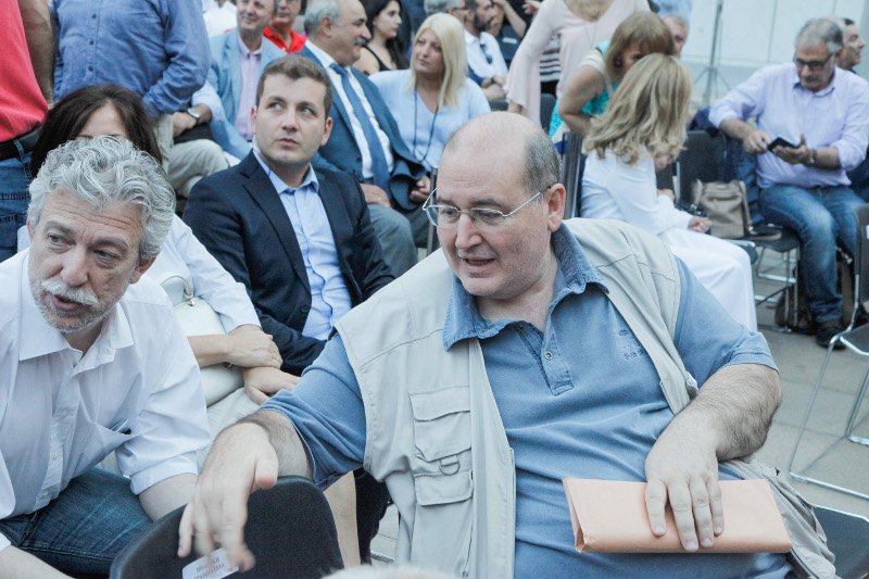 Ο ΣΥΡΙΖΑ πήγε Μέγαρο Μουσικής: Σέλφι, μοντέρνες τσάντες και φρέντο [εικόνες] | iefimerida.gr 14