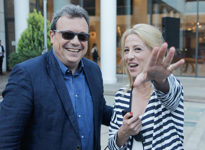 Ο ΣΥΡΙΖΑ πήγε Μέγαρο Μουσικής: Σέλφι, μοντέρνες τσάντες και φρέντο [εικόνες] | iefimerida.gr 15