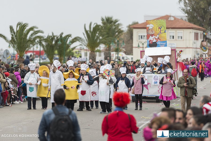 Κατρούγκαλος και Τραμπ βασιλιάδες του Καρναβαλιού στο Ληξούρι [εικόνες] | iefimerida.gr 8