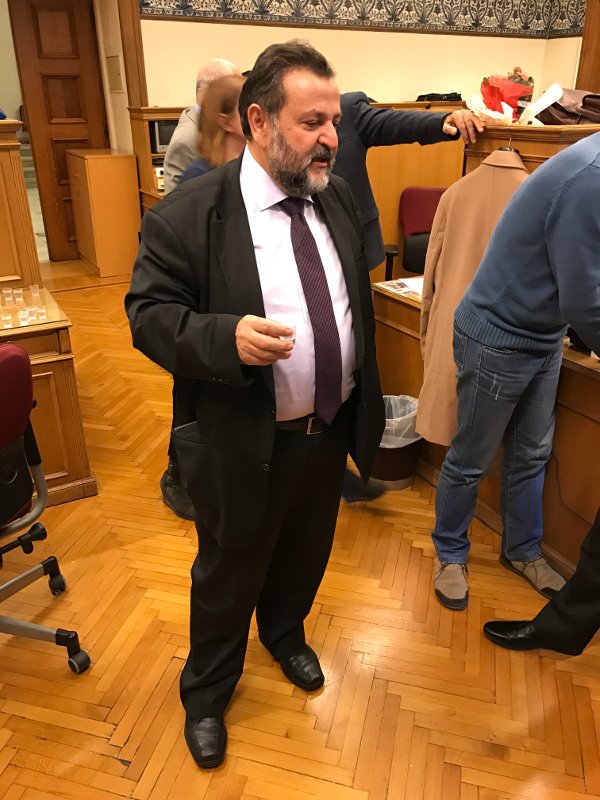 Ο Κεγκέρογλου κέρασε τσικουδιά στη Βουλή: Η τελευταία που φέρνω, από Γενάρη μπαίνει ο φόρος ΣΥΡΙΖΑ | iefimerida.gr 0