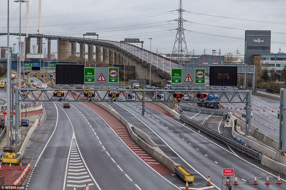 Η καταιγίδα Κέιτι αναστάτωσε το Λονδίνο -Ακυρώθηκαν πτήσεις, έκλεισαν γέφυρες [εικόνες] | iefimerida.gr 0