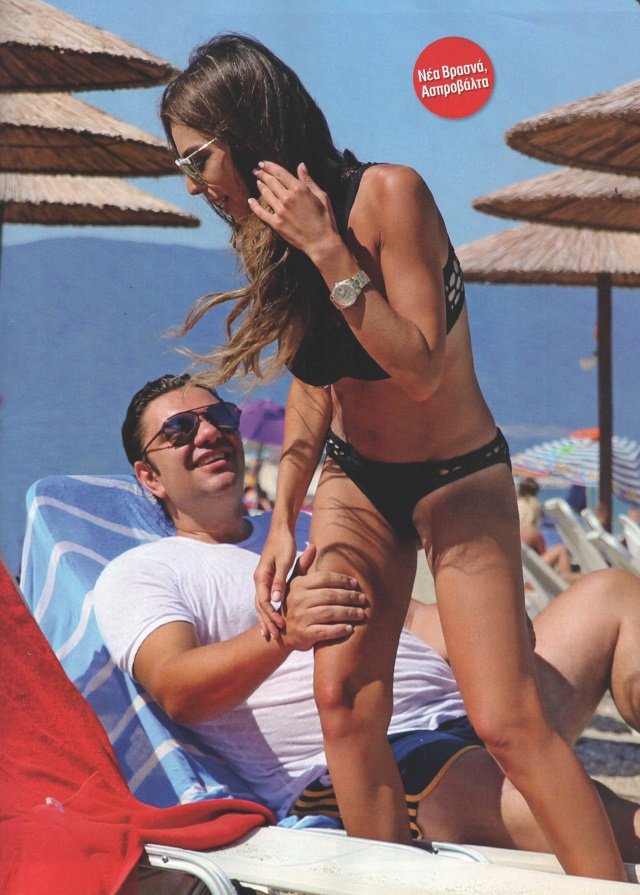 Ερωτευμένοι στην παραλία: Οι αγκαλιές Κουρκούλη-Κελεκίδου [εικόνες] | iefimerida.gr 0