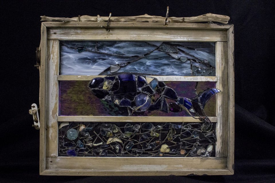 Εργα τέχνης από σανίδια, παράθυρα και πρίζες της έπαυλης των Κένεντι [εικόνες]  | iefimerida.gr 0