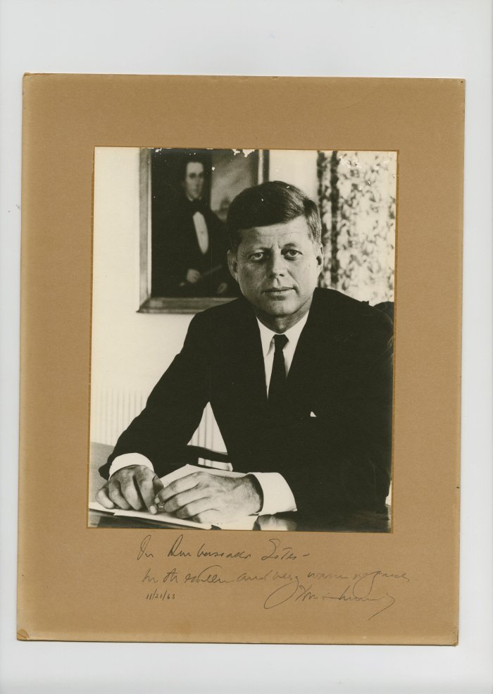 Αυτό είναι το τελευταίο έγγραφο που υπέγραψε ο Τζον Κένεντι πριν τη δολοφονία του [εικόνα]  | iefimerida.gr 0