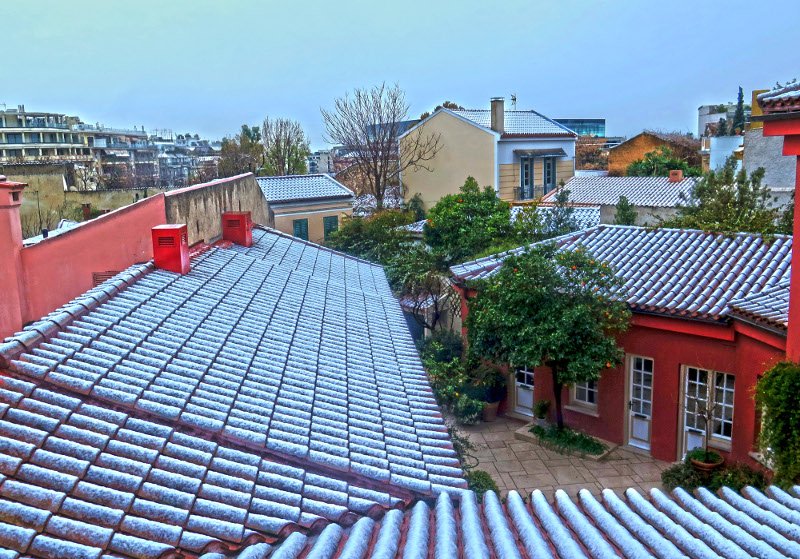 Ο λόφος του Λυκαβηττού στα λευκά, η Ακρόπολη σε άσπρο φόντο! Εντυπωσιακές φωτογραφίες από το κέντρο της Αθήνας [εικόνες] | iefimerida.gr 12