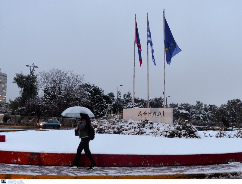 Ο λόφος του Λυκαβηττού στα λευκά, η Ακρόπολη σε άσπρο φόντο! Εντυπωσιακές φωτογραφίες από το κέντρο της Αθήνας [εικόνες] | iefimerida.gr 20