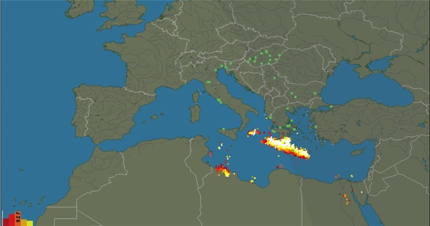 Βροχή αστραπών στην Κρήτη, οι... κεραυνοί έκρυψαν το νησί! [εικόνες] | iefimerida.gr 0