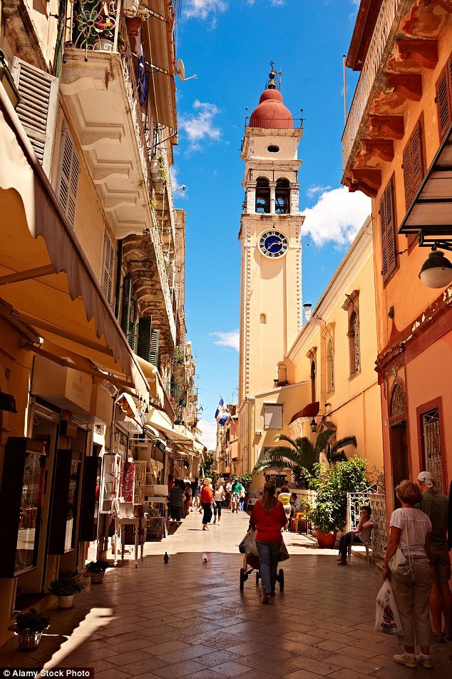 H Daily Mail εξηγεί γιατί πραγματικά αξίζει τον κόπο να πάει κανείς στην Κέρκυρα [εικόνες] | iefimerida.gr 5