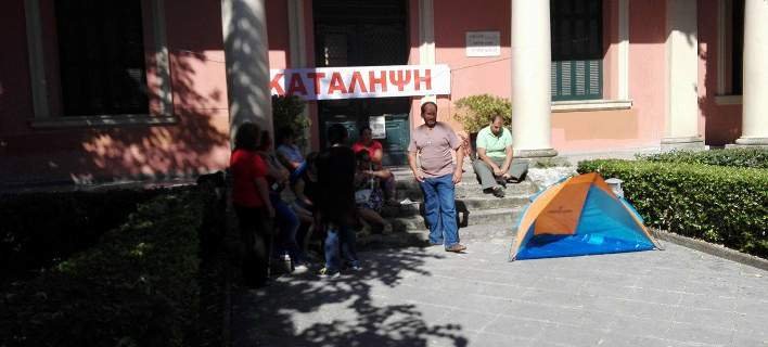 Λόφοι τα σκουπίδια, απέραντη χωματερή η Αττική -Δραματική κατάσταση στα τουριστικά σημεία | iefimerida.gr 9