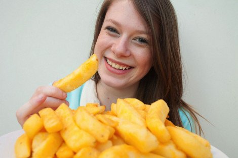 Επί 15 χρόνια έτρωγε μόνο πατάτες τηγανιτές γιατί οι άλλες τροφές την «τρομοκρατούσαν» [εικόνες] | iefimerida.gr 1