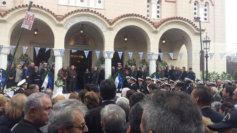 Το ΠΝ αποχαιρέτησε τον τρίτο αξιωματικό-Το τελευταίο αντίο στον ανθυπασπιστή Ελευθέριο Ευαγγέλου [εικόνες]  | iefimerida.gr 3