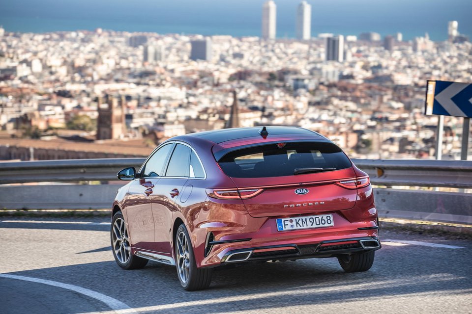 To shooting brake Kia ProCeed έχει ενδιαφέρον | iefimerida.gr 3
