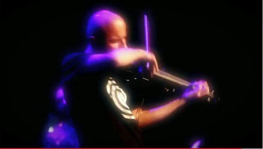 To Μέγαρο Μουσικής όπως δεν το έχετε ξαναδεί: Χίπστερ, dance μουσική, όρθιο κοινό που δεν σταματούσε να χορεύει [εικόνες] | iefimerida.gr 0