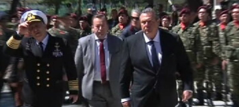 Θρήνος στην κηδεία του χειριστή του μοιραίου στρατιωτικού ελικοπτέρου [εικόνες] | iefimerida.gr 8