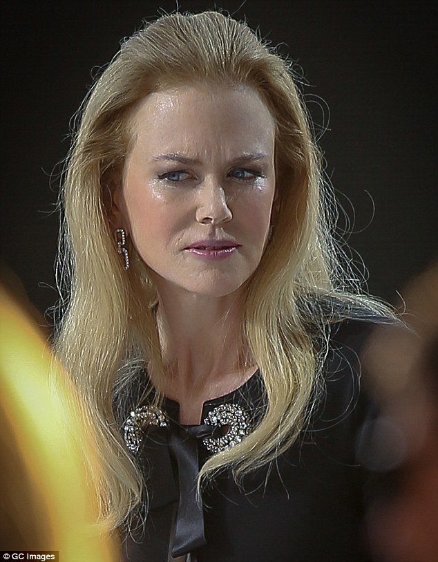 Ατσαλάκωτη: Πρησμένο και ανέκφραστο το πρόσωπο της Κίντμαν [εικόνες] | iefimerida.gr 4