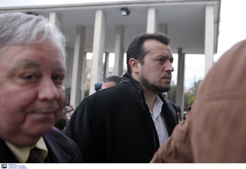 Το τελευταίο αντίο στον Θόδωρο Μιχόπουλο -Δάκρυσε ο Αλέξης Τσίπρας στην κηδεία [βίντεο] | iefimerida.gr 19